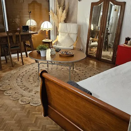 Cosy Bourg-Achard