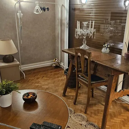 Cosy Alloggio in famiglia Bourg-Achard